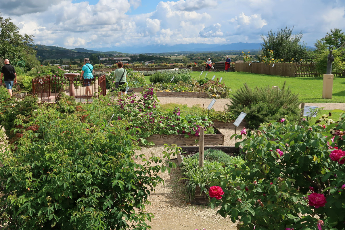 Der Klostergarten des Kapuziner-Klosters mit seiner wunderbaren Aussich